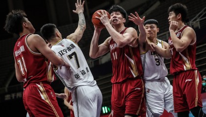 开云APP-浙江队险胜辽宁队，布伦森统治全场