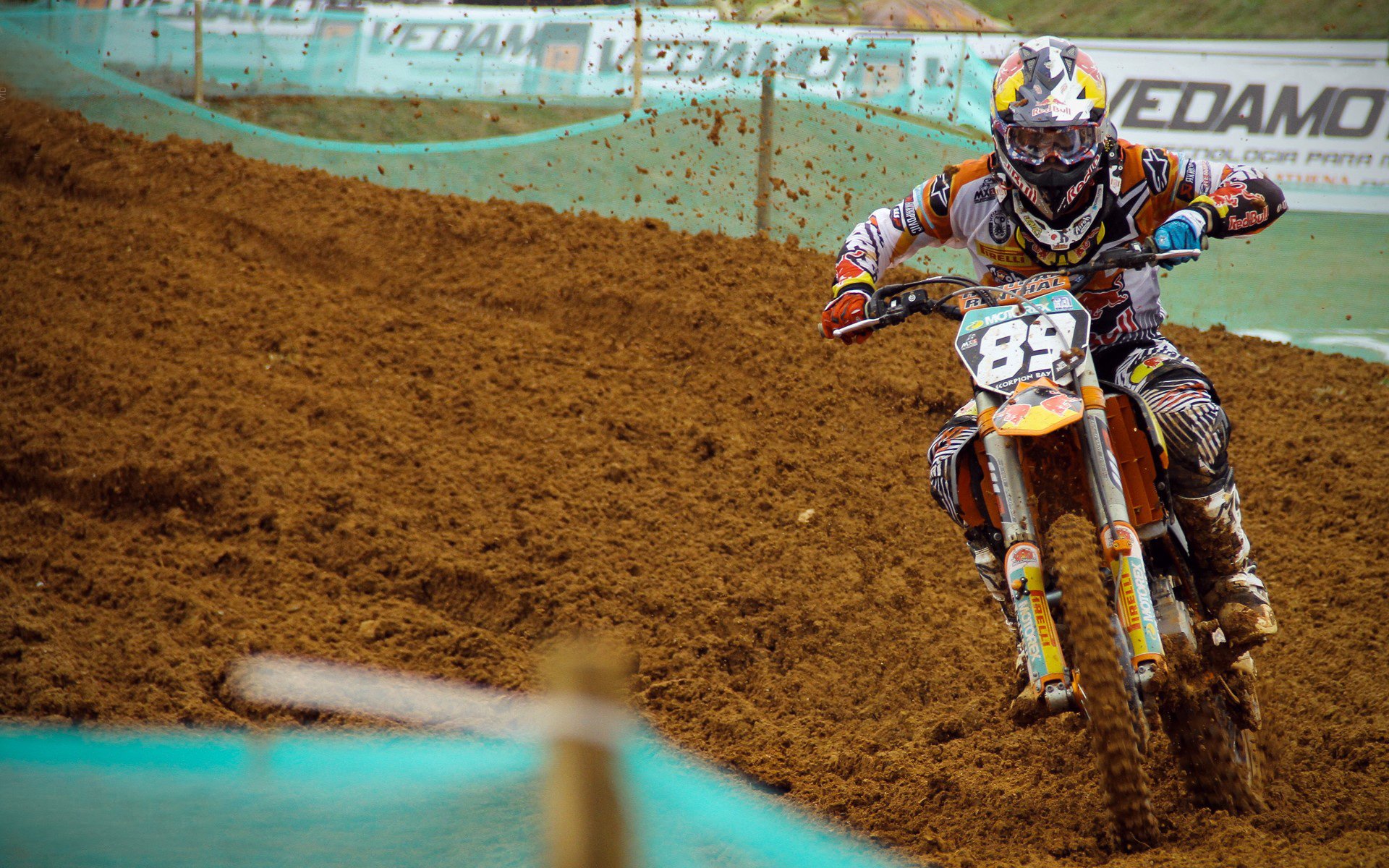 贝蒂斯压制威尔士，阿圭罗如何成为改写历史的关键先生